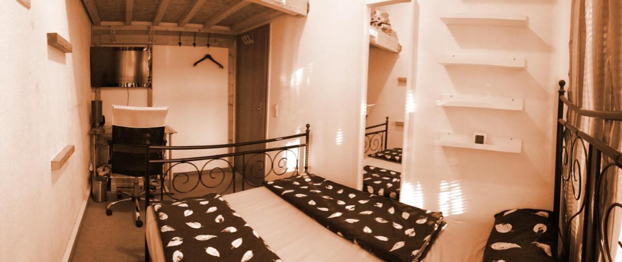 Privatunterkunft Privatzimmer